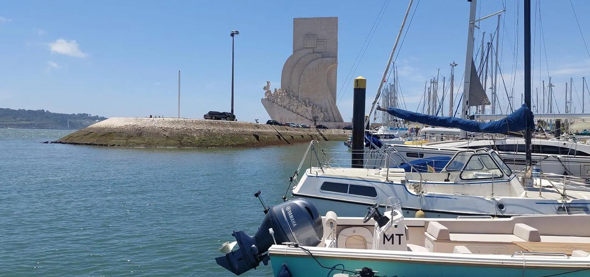 Botel Fractal - Vintage Sailboat In Belem Hotel Lissabon